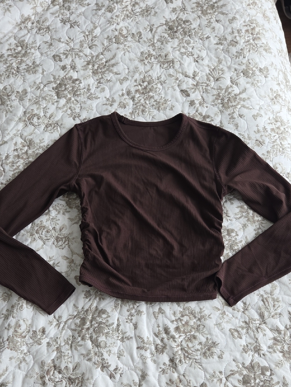 Lululemon Women’s Brown Ribbed Long-Sleeve Side-Ruched Tee